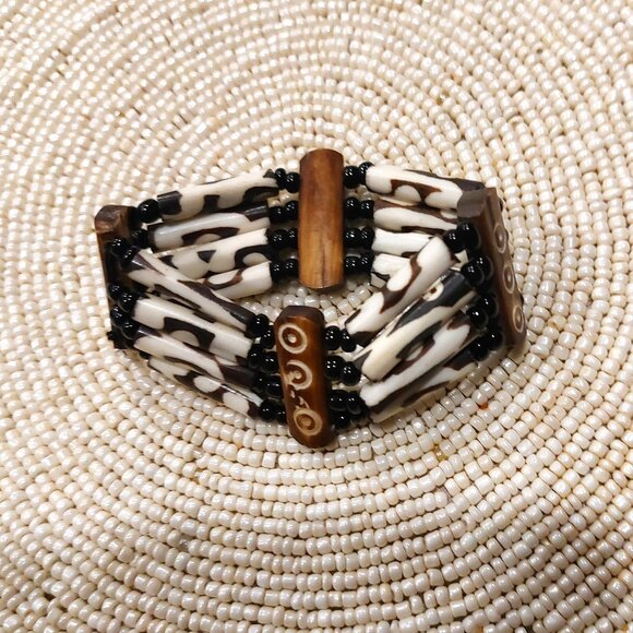 Women's Ethnic 4-Rows Batik Bone Wood Stretch Bracelet - NWOT - Picture 2 of 7